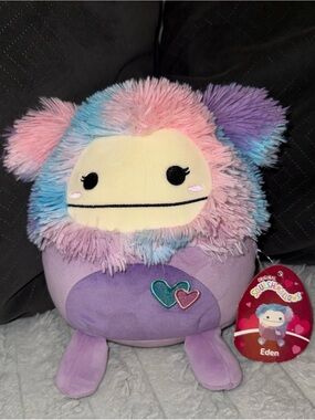 8” Eden Squishmallow